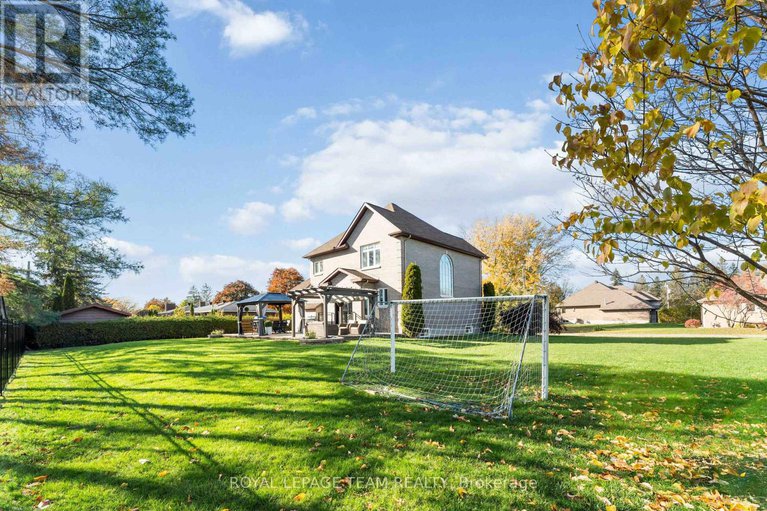 29060965/1466-rhea-place/cedardale/ottawa/ontario/K1V1H1_42