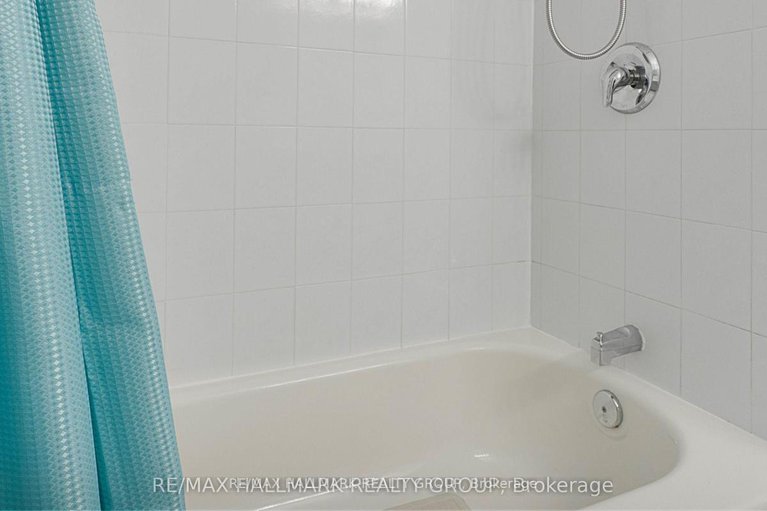 29191467/93-cedarock-drive/bridlewood/ottawa/ontario/K2M2H5_21