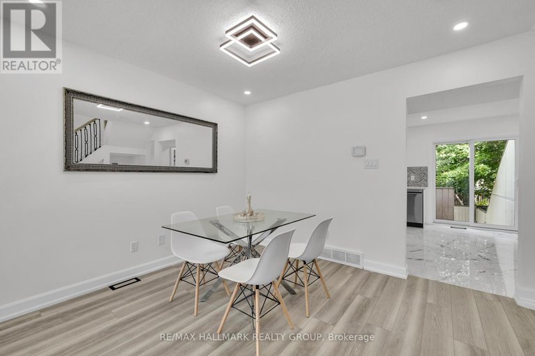 28594235/213-booth-street/west-centre-town/ottawa/ontario/K1R7V4_11