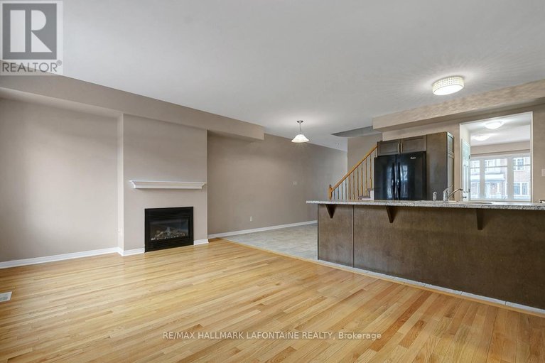 29501569/381-sweetflag-street/longfields/ottawa/ontario/K2J5Y7_11