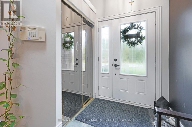 29034285/21-ste-therese-boulevard/embrun/russell/ontario/K0A1W0_8