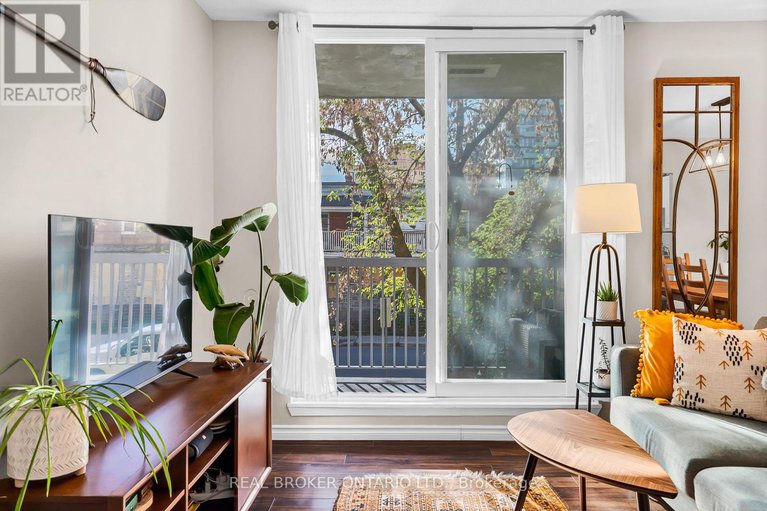 29221414/209-110-forward-avenue/mechanicsville/ottawa/ontario/K1Y4S9_20