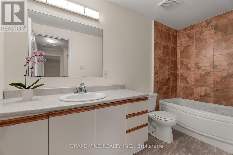 28621657/72-1250-mcwatters-road/queensway-terrace-southridgeview/ottawa/ontario/K2C3P5_12