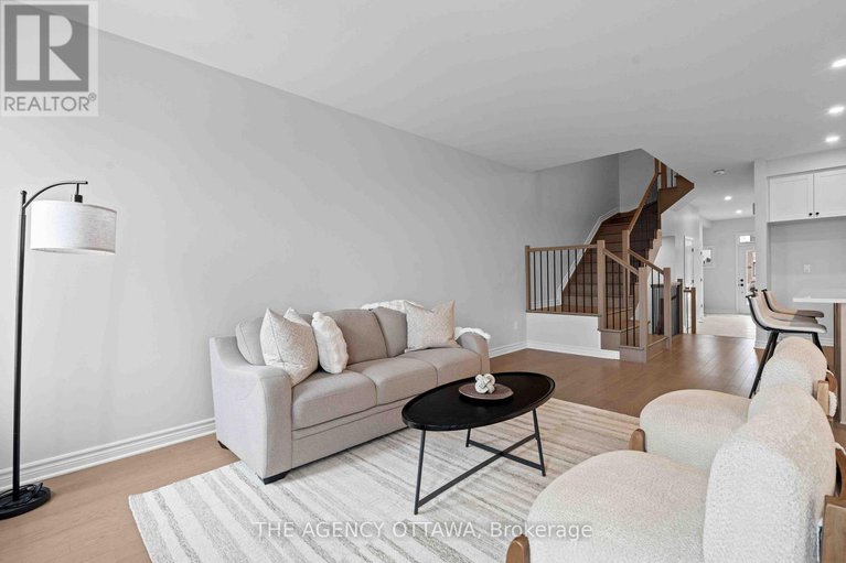 29118876/1150-cope-drive/stittsville-south/ottawa/ontario/K2S3C6_17