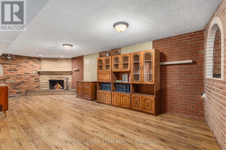 28309030/53-viewmount-drive/meadowlandscrestview/ottawa/ontario/K2G3C4_14