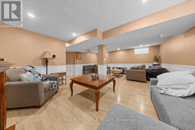 29372610/2285-cecile-crescent/town-of-rockland/clarence-rockland/ontario/K4K1S2_36