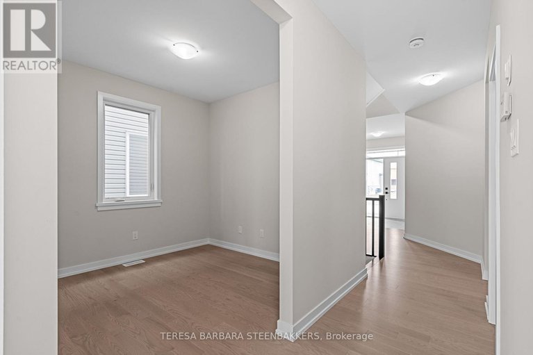 27846095/747-kenny-gordon-avenue-n/riverside-southgloucester-glen/ottawa/ontario/K4M0X9_9