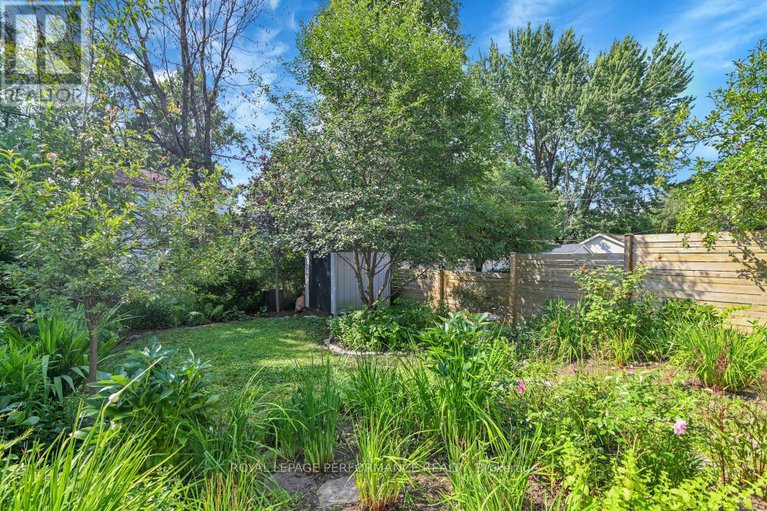 28600096/42-belgrave-road/ottawa-east/ottawa/ontario/K1S0M1_32
