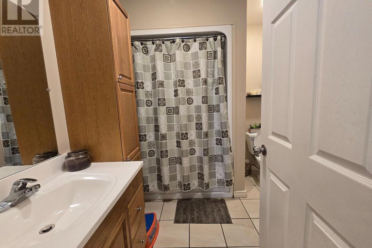 29136480/17-adam-dixon-avenue/long-sault/south-stormont/ontario/K0C1P0_13