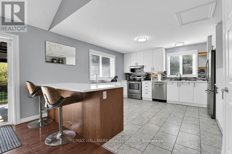 29355182/3710-paden-road/rideau-twp-s-of-reg-rd-6-w-of-mccordick-rd/ottawa/ontario/K0A2T0_15