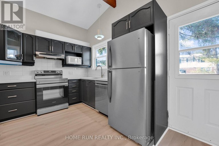 29500930/1259-meadowlands-drive-e/city-viewskylinefisher-heightsparkwood-hills/ottawa/ontario/K2E6K4_15