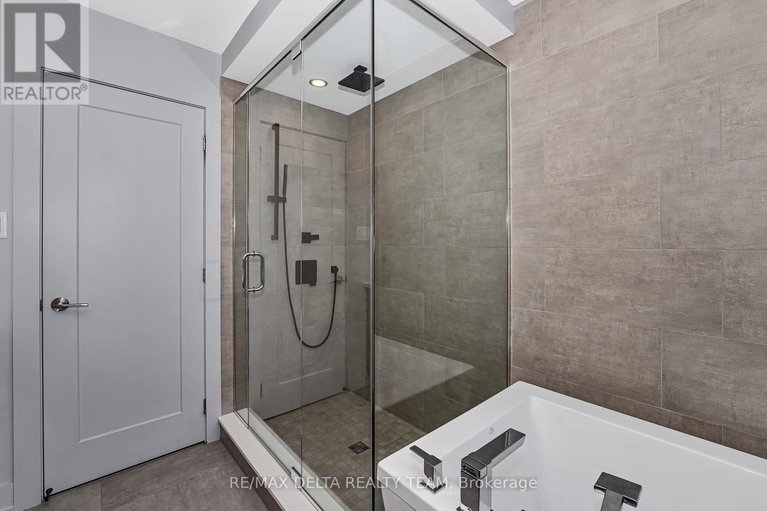 28848176/1179-kingston-avenue/carlington/ottawa/ontario/K1Z8K5_16
