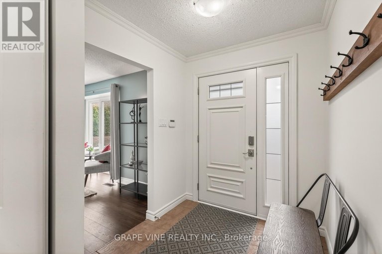 29600305/83-nanook-crescent/katimavik/ottawa/ontario/K2L2B2_5