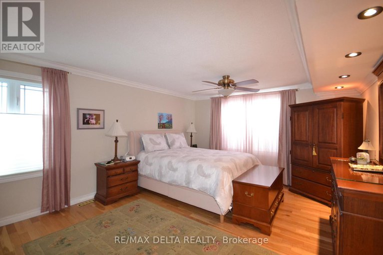 29240139/909-chapman-street/town-of-rockland/clarence-rockland/ontario/K4K1E5_19