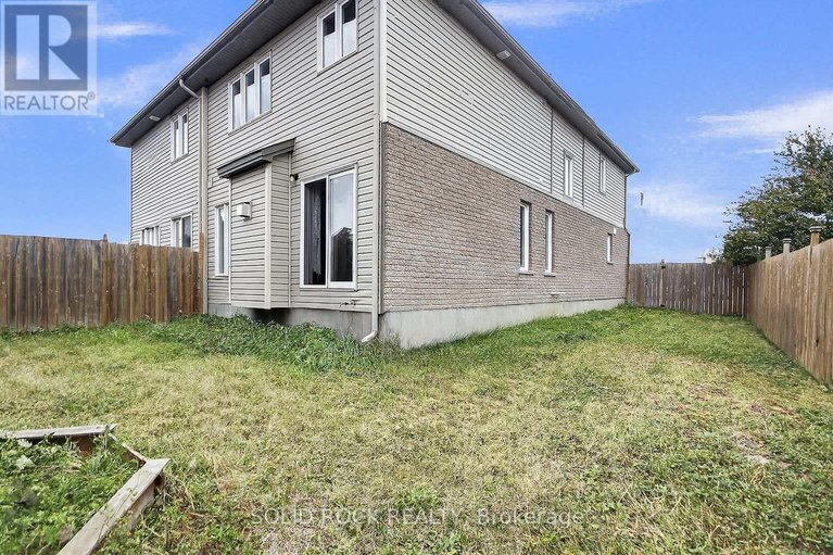 28823051/600-gazebo-street/riverside-southgloucester-glen/ottawa/ontario/K4M0B5_36
