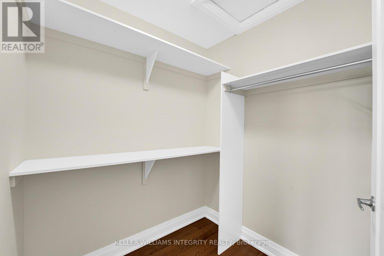 28496867/a-251-glynn-avenue/overbrookcastle-heights/ottawa/ontario/K1K1S2_39