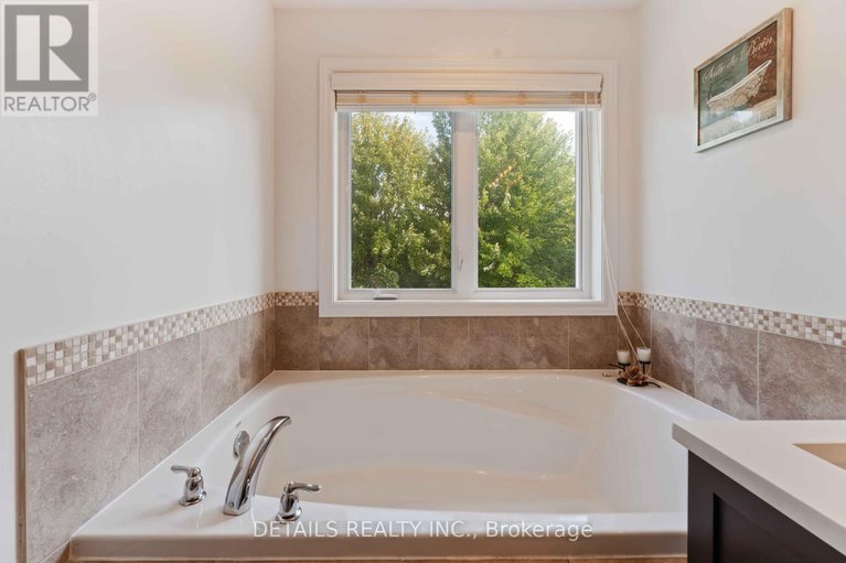 28847954/258-stedman-street/blossom-parkkemp-parkfindlay-creek/ottawa/ontario/K1T0C1_28
