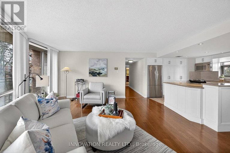 29525639/204-30-charlevoix-street/vanier/ottawa/ontario/K1L8K5_9