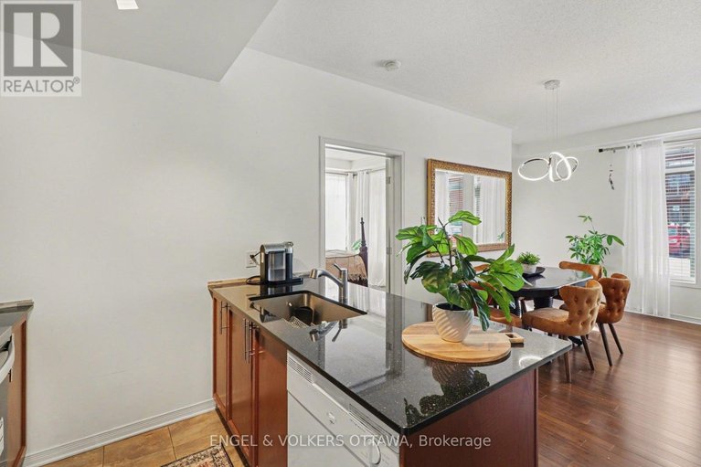 29450106/b-300-meilleur-private/vanier/ottawa/ontario/K1L0A2_20