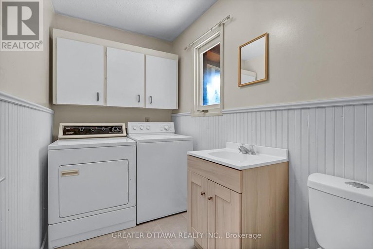 27904178/15-rutherford-crescent-s/beaverbrook/ottawa/ontario/K2K1N1_13
