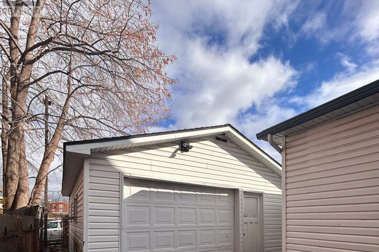 29120640/11-melrose-avenue/hintonburg/ottawa/ontario/K1Y1T8_23