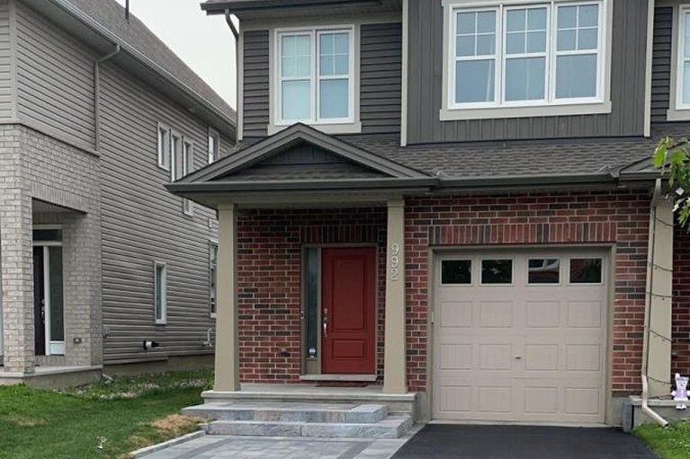 29522197/992-bunchberry-way/blossom-parkkemp-parkfindlay-creek/ottawa/ontario/K1T0L6_23