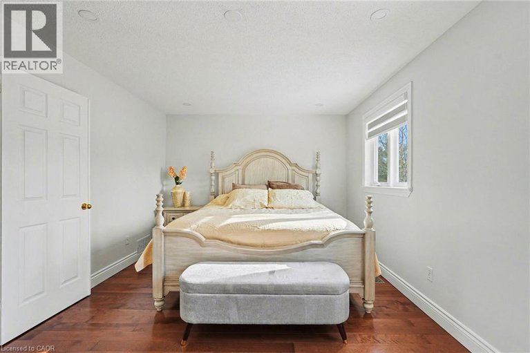 29442600/106-knudson-drive/kanata/ontario/K2K2L5_38