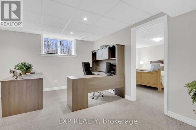 28354672/6654-stillwood-drive/north-gower/ottawa/ontario/K0A2T0_31