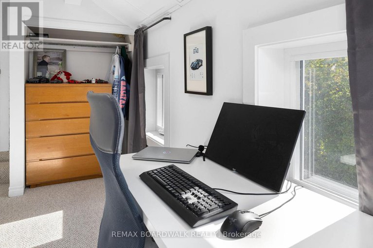 29210498/290-water-street/almonte/mississippi-mills/ontario/K0A1A0_28