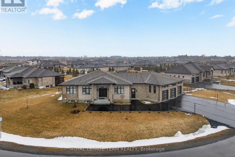 29539782/7125-still-meadow-way/greely/ottawa/ontario/K4P1B8_2