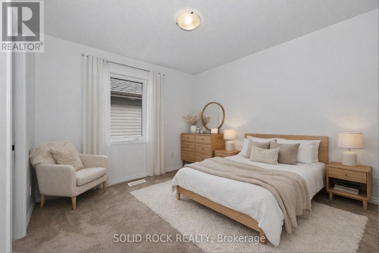 28814224/149-minikan-street/blossom-parkkemp-parkfindlay-creek/ottawa/ontario/K1X0E5_22