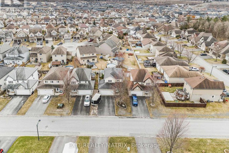 28188636/569-emerald-street/town-of-rockland/clarence-rockland/ontario/K4K0B9_25