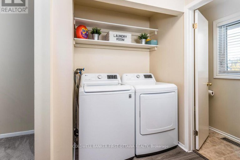 28970116/86-lightfoot-place/katimavik/ottawa/ontario/K2L3L9_17