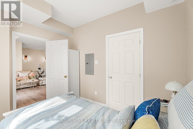 28628739/d-165-crestway-drive/barrhaven-east/ottawa/ontario/K2G7C8_29