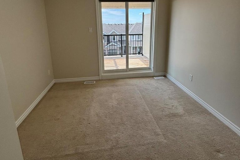 29639066/2240-watercolours-way/half-moon-bay/ottawa/ontario/K2J6L3_14