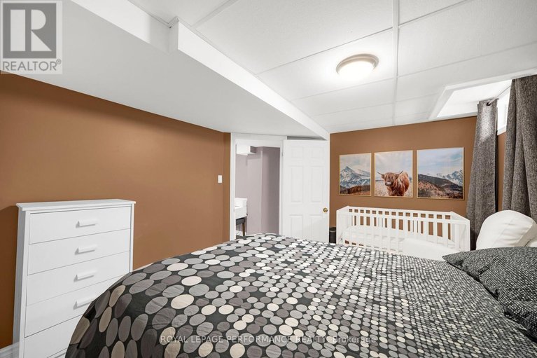 29452599/1557-verchere-street/chateauneuf/ottawa/ontario/K1C7C7_38