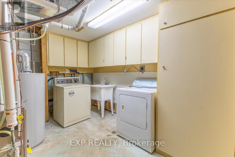 28574220/2209-fillmore-crescent/beacon-hill-north/ottawa/ontario/K1J6A1_21