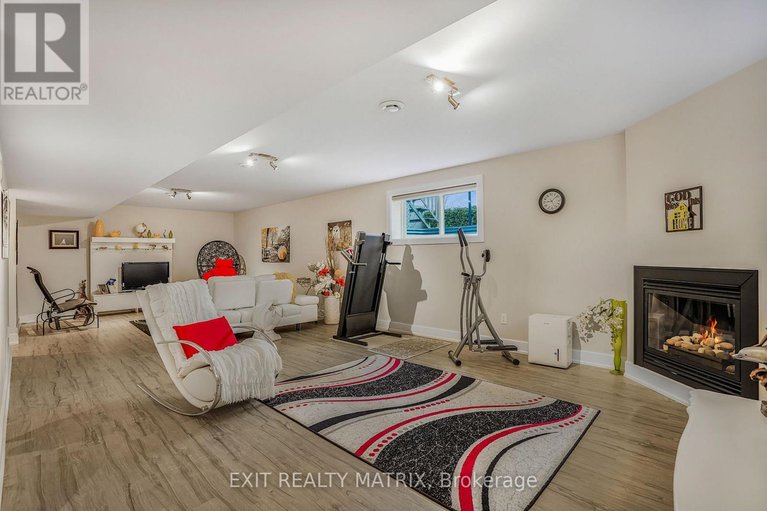 29622056/59-pilon-street/lorignal/champlain/ontario/K0B1K0_20