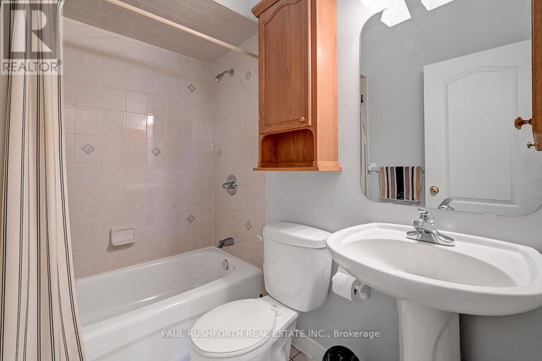 28790405/48-greenhaven-crescent/stittsville-south/ottawa/ontario/K2S2A5_18