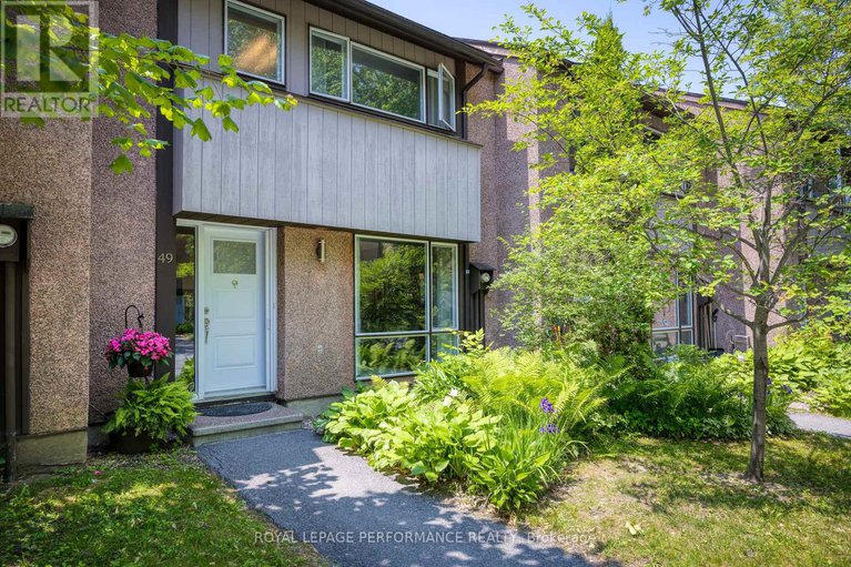 28471884/49-reaney-court/beaverbrook/ottawa/ontario/K2K1W7_4