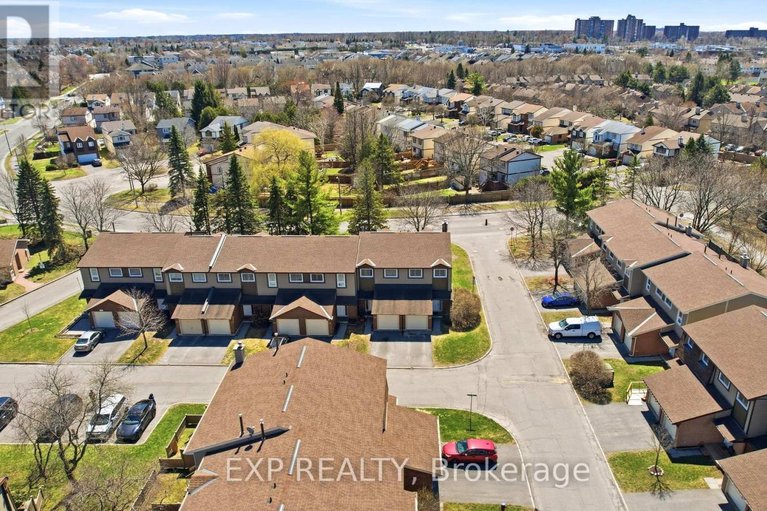 29663235/8-322-robillard-private/hunt-club-parkgreenboro/ottawa/ontario/K1T2V8_40