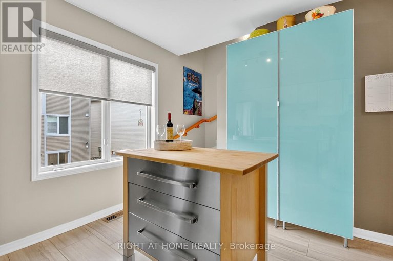 29617505/24-manhattan-crescent/central-park/ottawa/ontario/K2C4B4_13