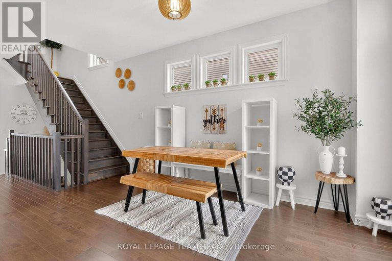 29541540/545-borbridge-avenue/riverside-southgloucester-glen/ottawa/ontario/K4M0J1_15