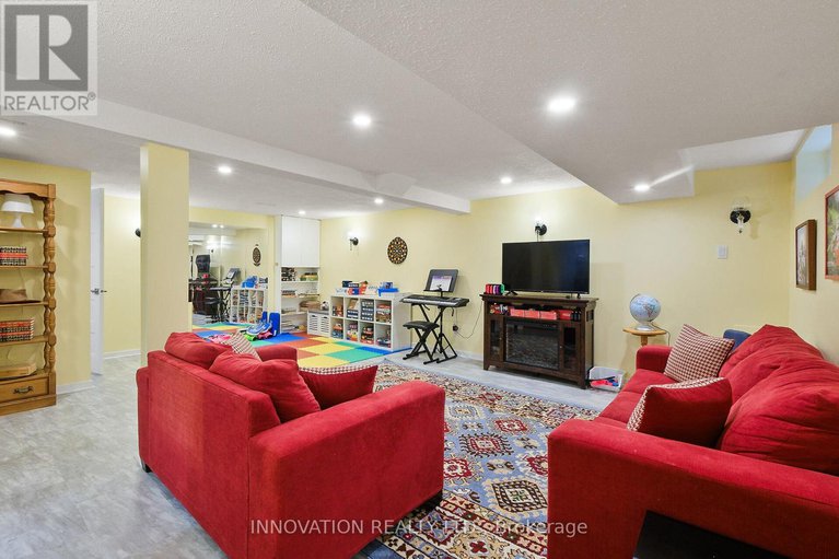 28329753/13-jackson-court/beaverbrook/ottawa/ontario/K2K1B6_25