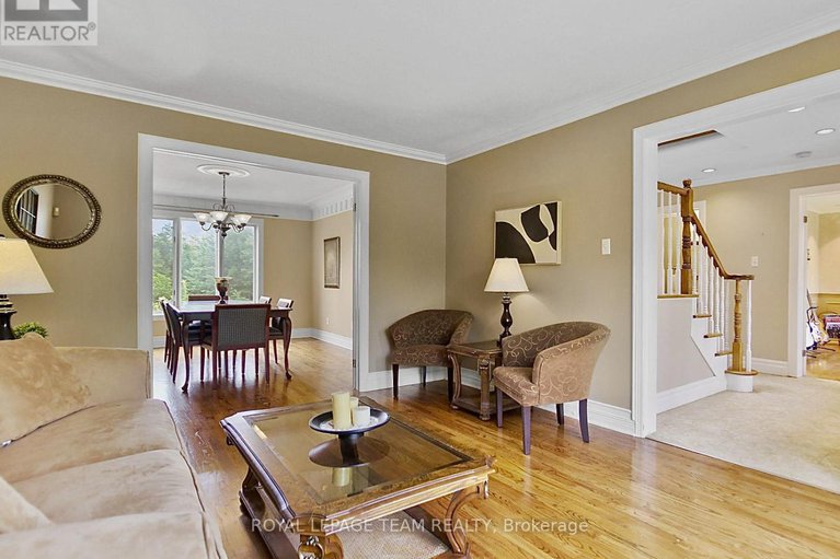 29069392/1105-cindy-hill-crescent/manotick-long-island-nicholls-island/ottawa/ontario/K4M1E8_12