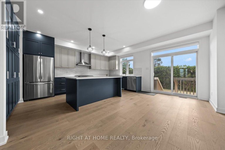 28770534/610-kenabeek-terrace/riverside-southgloucester-glen/ottawa/ontario/K4M0M3_14