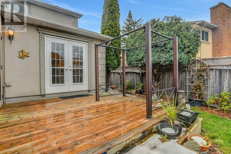 29396935/6255-fortune-drive/convent-glen-north/ottawa/ontario/K1C2B7_29