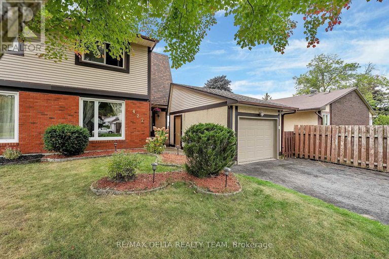28904368/427-mockingbird-drive/chatelaine-village/ottawa/ontario/K1E2A8_2