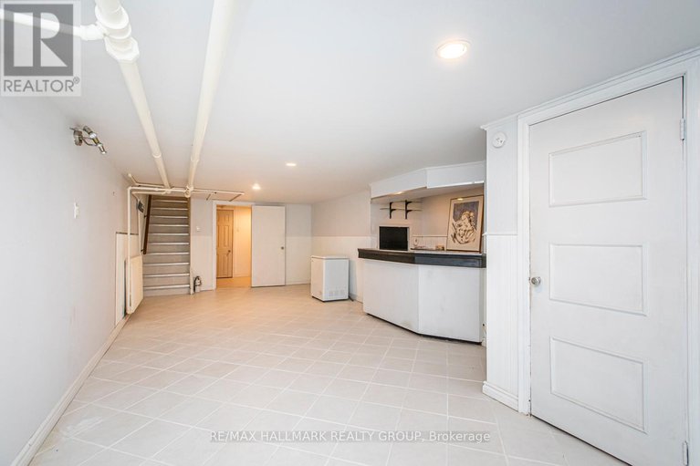 28495386/150-ruskin-street/civic-hospital/ottawa/ontario/K1Y4C1_26