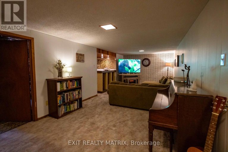 29346168/209-queen-street-w/chesterville/north-dundas/ontario/K0C1H0_33